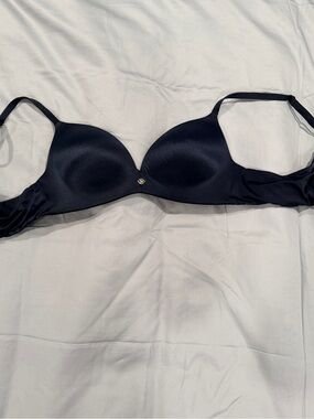Victoria's Secret Blue T-Shirt Bra with Smooth Molded Cups